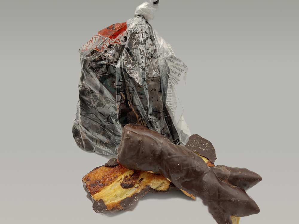 palasaca-lazos-de-hojaldre-con-chocolate-negro-artesanales